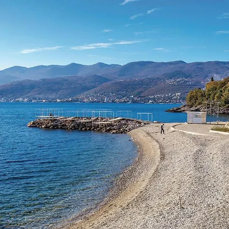 Apartment 1 Bedroom Lovely In Rijeka