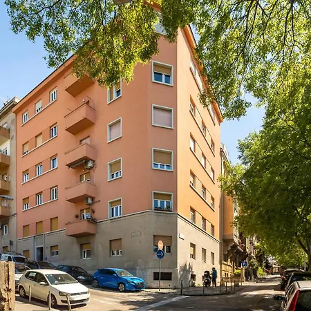 Apartment 1 Bedroom Lovely In Rijeka